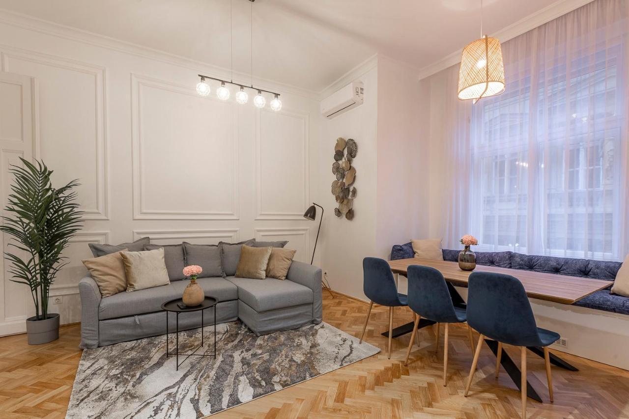 Glamorous Modern Apartment In The Hearth Of Budapešť Exteriér fotografie