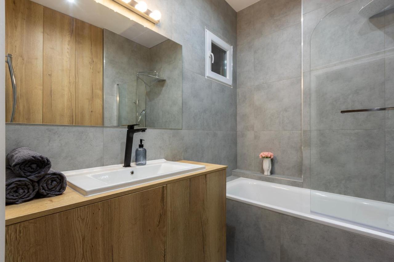 Glamorous Modern Apartment In The Hearth Of Budapešť Exteriér fotografie