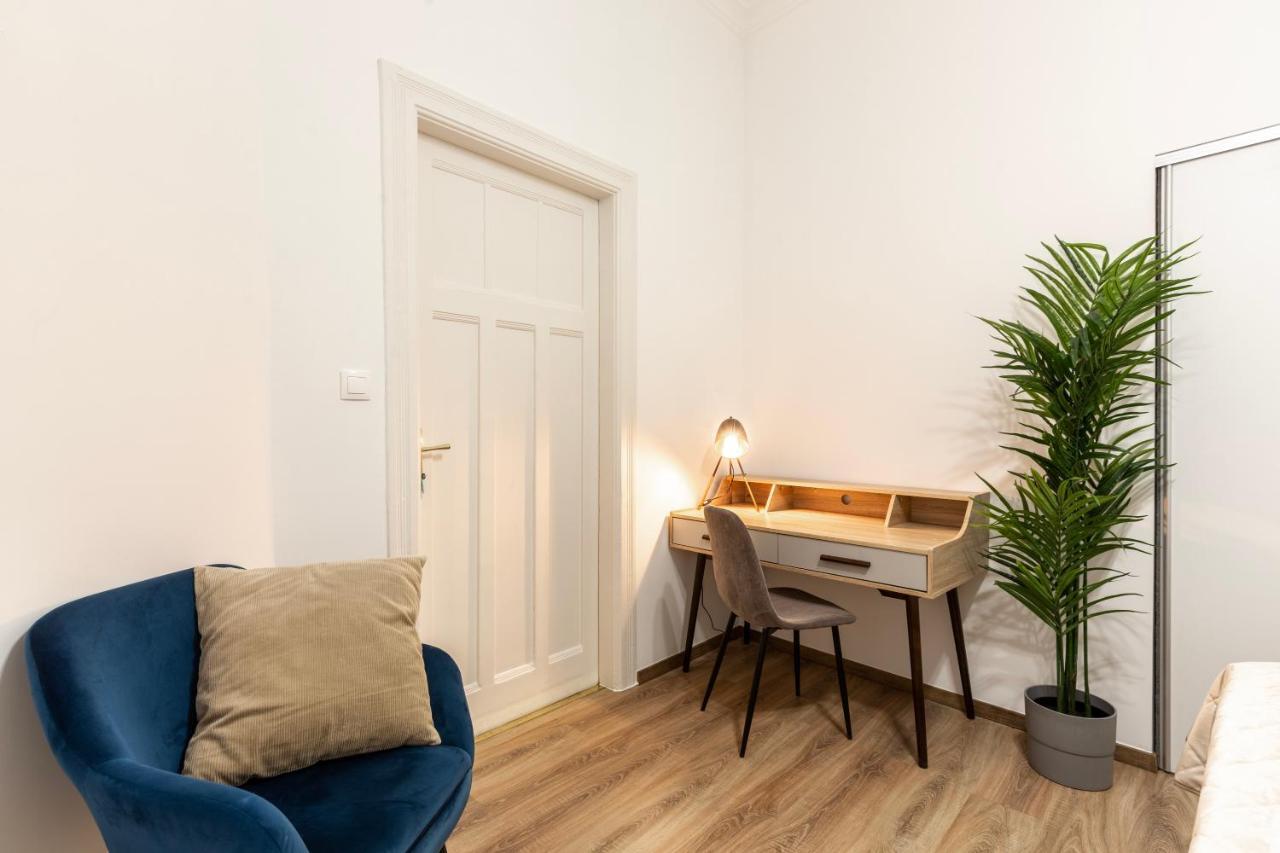 Glamorous Modern Apartment In The Hearth Of Budapešť Exteriér fotografie