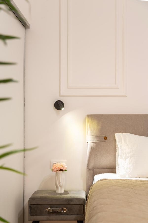 Glamorous Modern Apartment In The Hearth Of Budapešť Exteriér fotografie